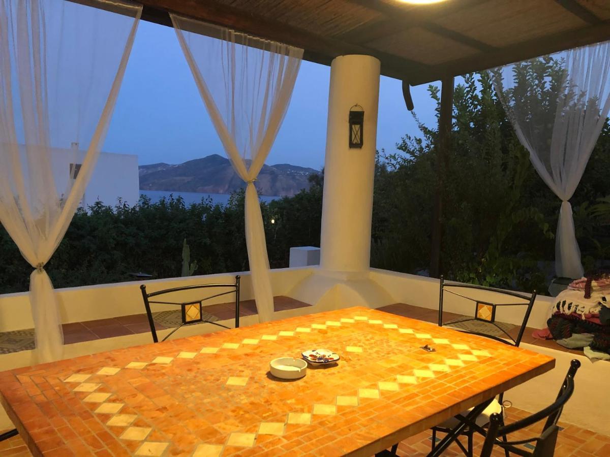Villetta Punta Granata Санта-Марина-Салина Экстерьер фото