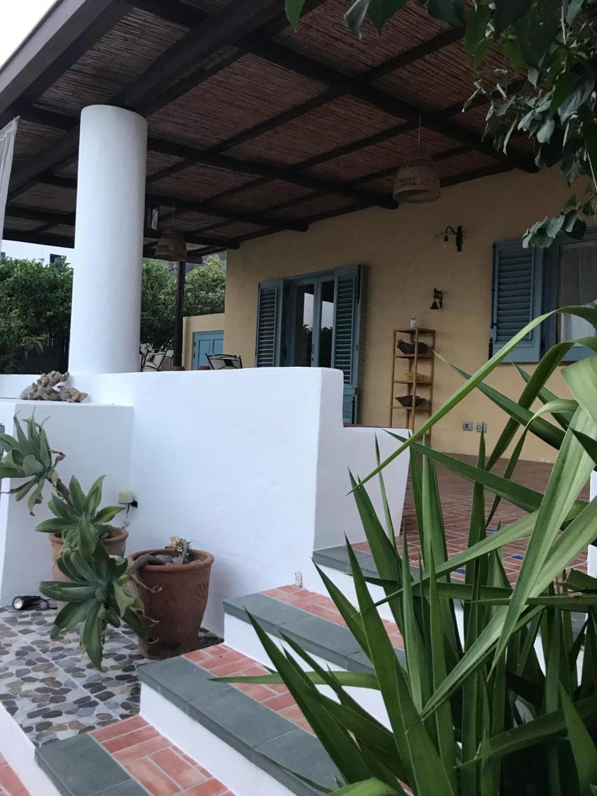 Villetta Punta Granata Санта-Марина-Салина Экстерьер фото