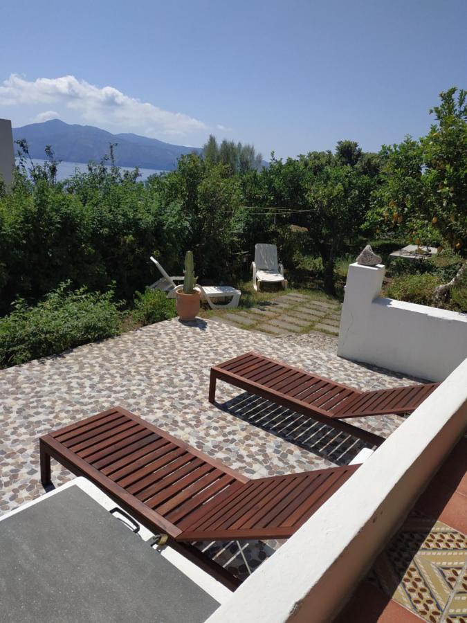 Villetta Punta Granata Санта-Марина-Салина Экстерьер фото